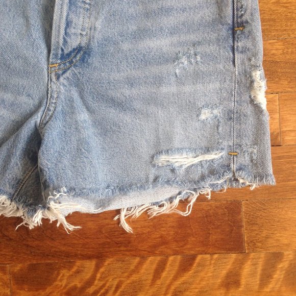 AGOLDE - High Waisted Distressed Cut-Off Shorts - Picture 5 of 13